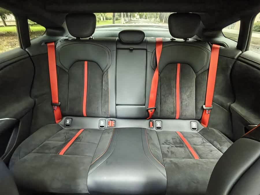 MI SU7 Ultra 2025 car image #16