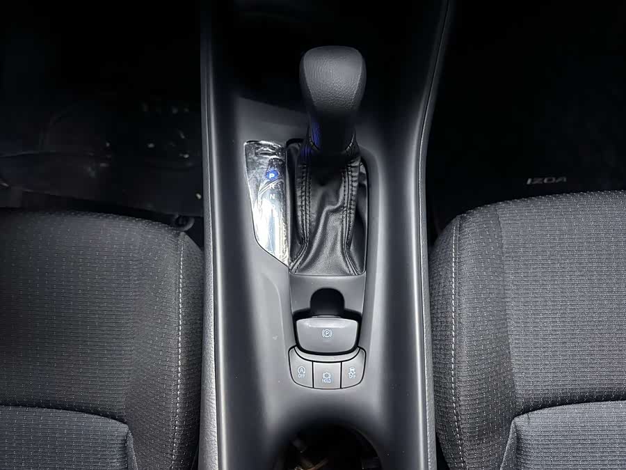 Toyota Izoa 2023 car image #16