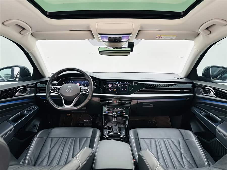 Volkswagen Passat 2023 صورة سيارة #16