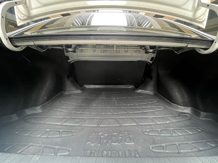 Toyota Corolla (Classic) 2011 car image #16