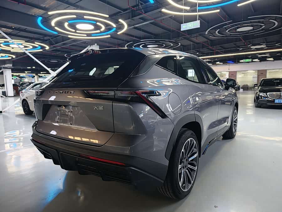 Jetour Dashing 2022 car image #16