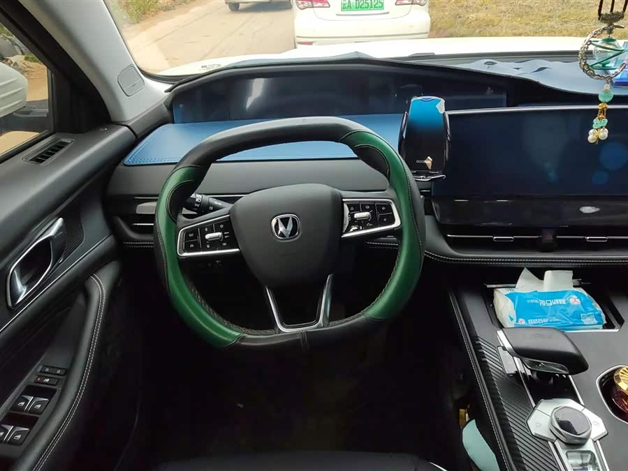 Changan UNI-K 2025 car image #16