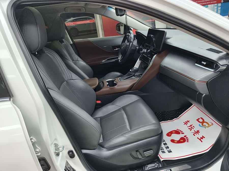 Toyota Harrier 2022 immagine di auto #16