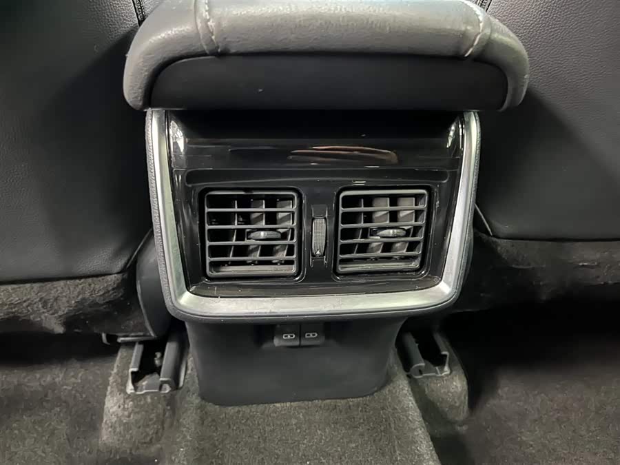 Toyota Venza 2022 car image #16