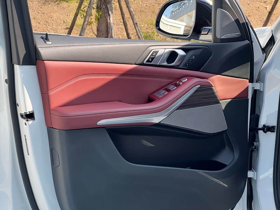 BMW X5 2023 صورة سيارة #16