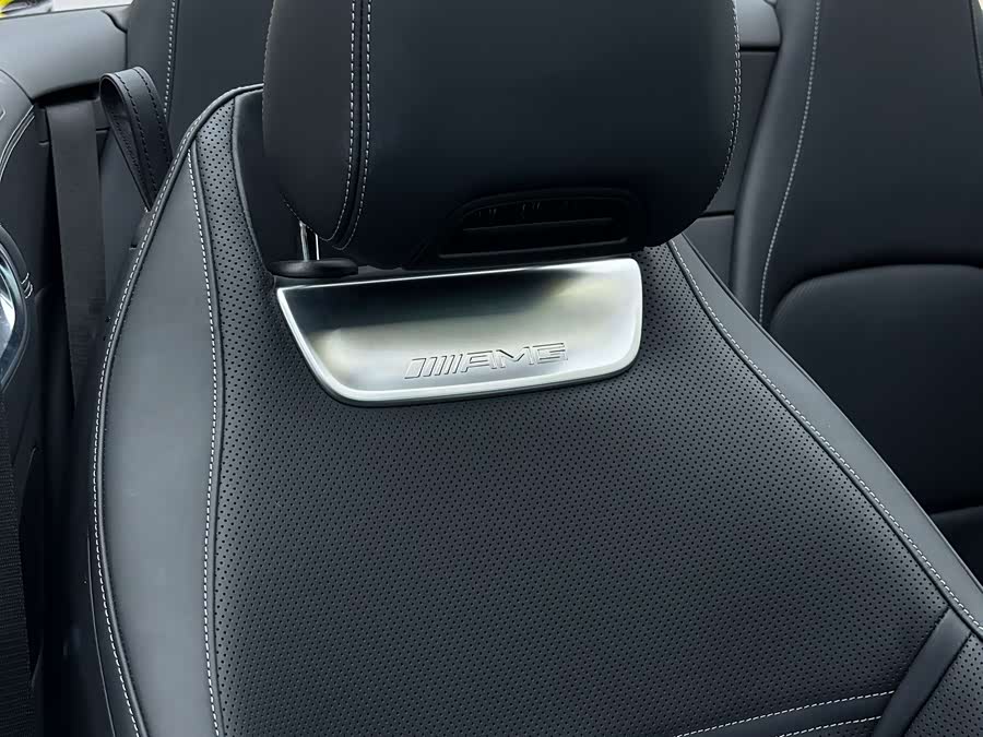 Mercedes-Benz 2025 car image #16