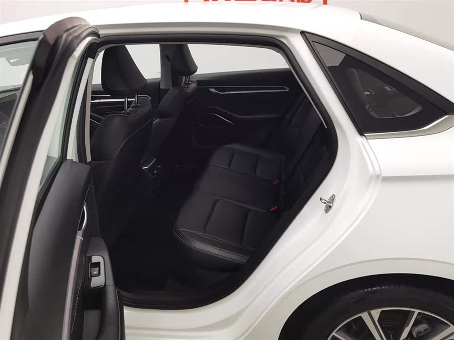 GEELY Emgrand 2023 car image #16