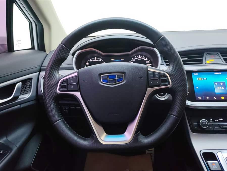 GEELY Emgrand GS 2018 car image #16