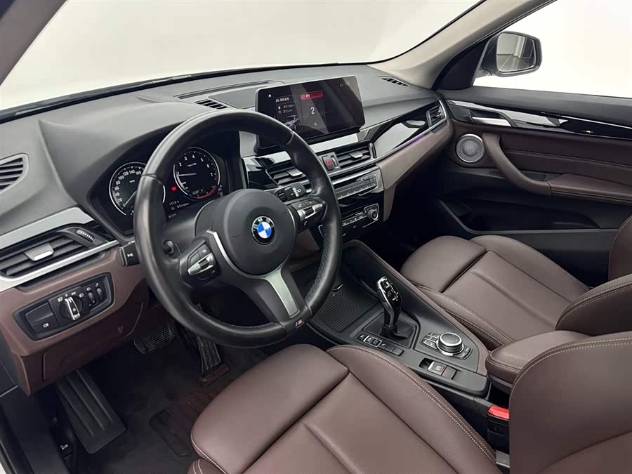 BMW X1 2022 car image #16