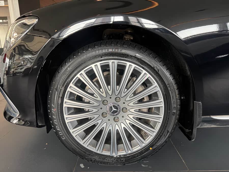 Mercedes-Benz E Class 2022 car image #16