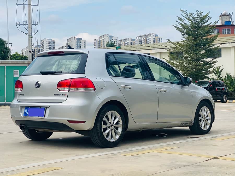 Volkswagen Golf 2010 #16 Volkswagen Golf 2010 car image #16