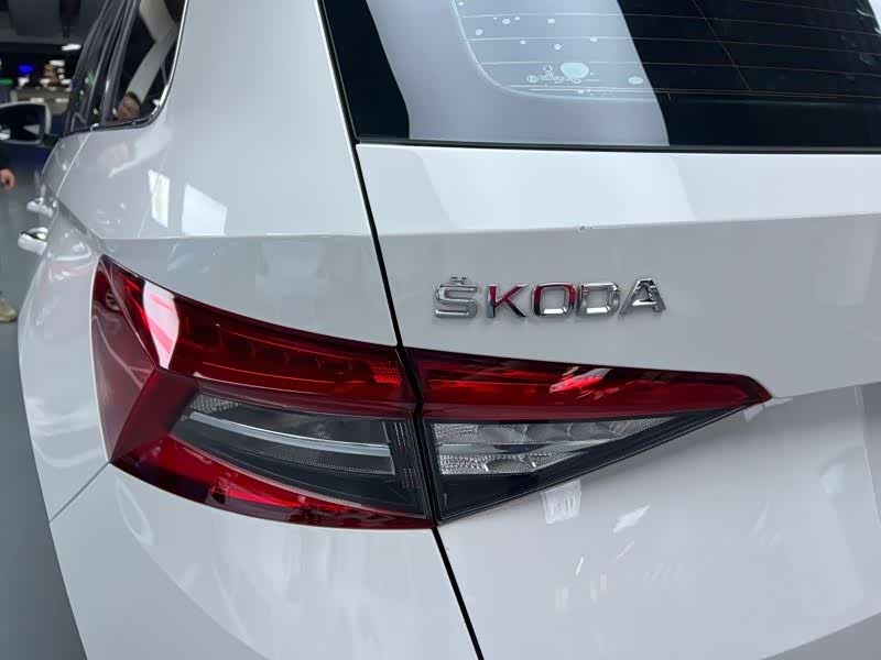 Skoda Kodiaq 2018 imagem de carro #16