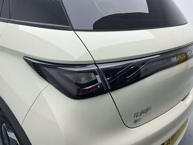 BYD Dolphin 2025 صورة سيارة #16