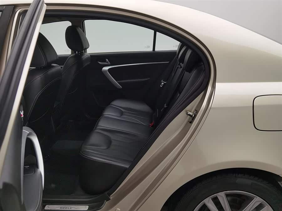 GEELY Emgrand 2017 car image #16