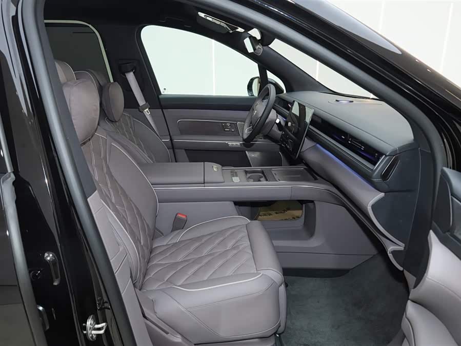 蔚来 蔚来ES8 2025 汽车图片 #16