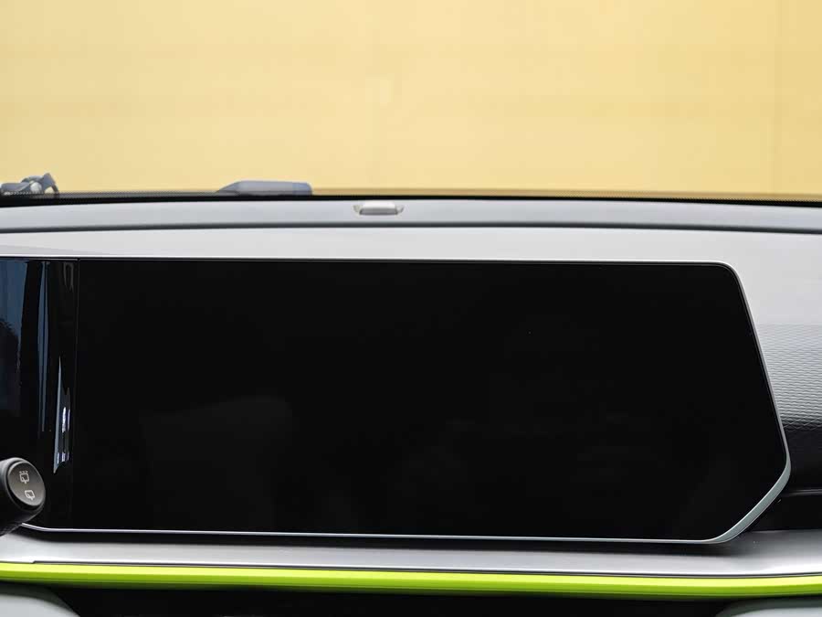GEELY Coolray 2022 #16 GEELY Coolray 2022 car image #16