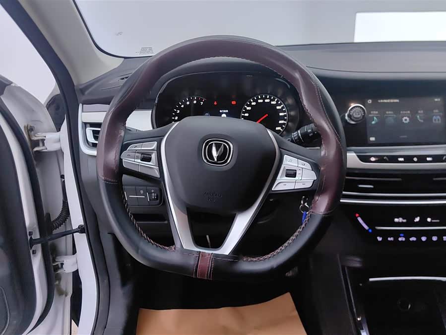 Changan CS35 Plus 2019 imagen de coche #16