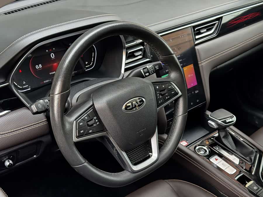 JAC 2020 car image #16