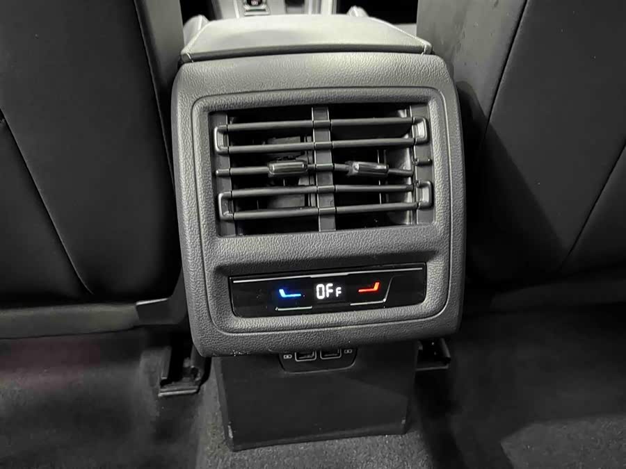 Volkswagen Golf 2022 #16 Volkswagen Golf 2022 car image #16