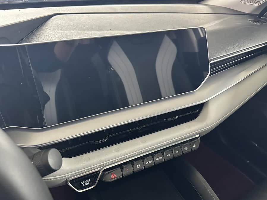 GEELY Binray 2023 car image #16