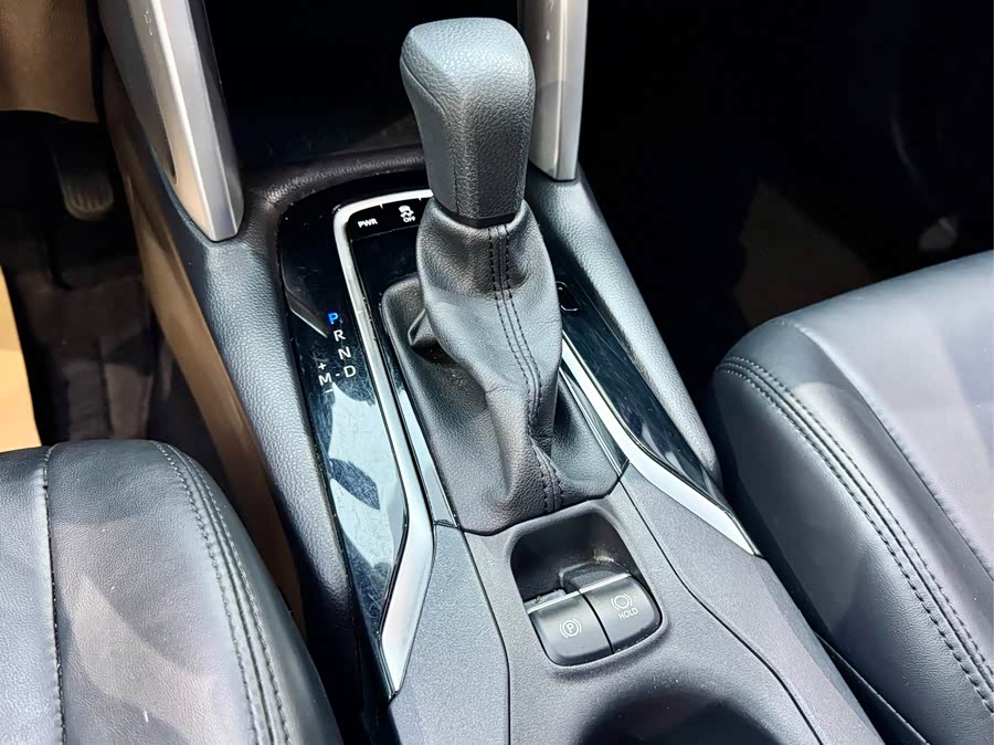 Toyota Frontlander 2024 car image #16