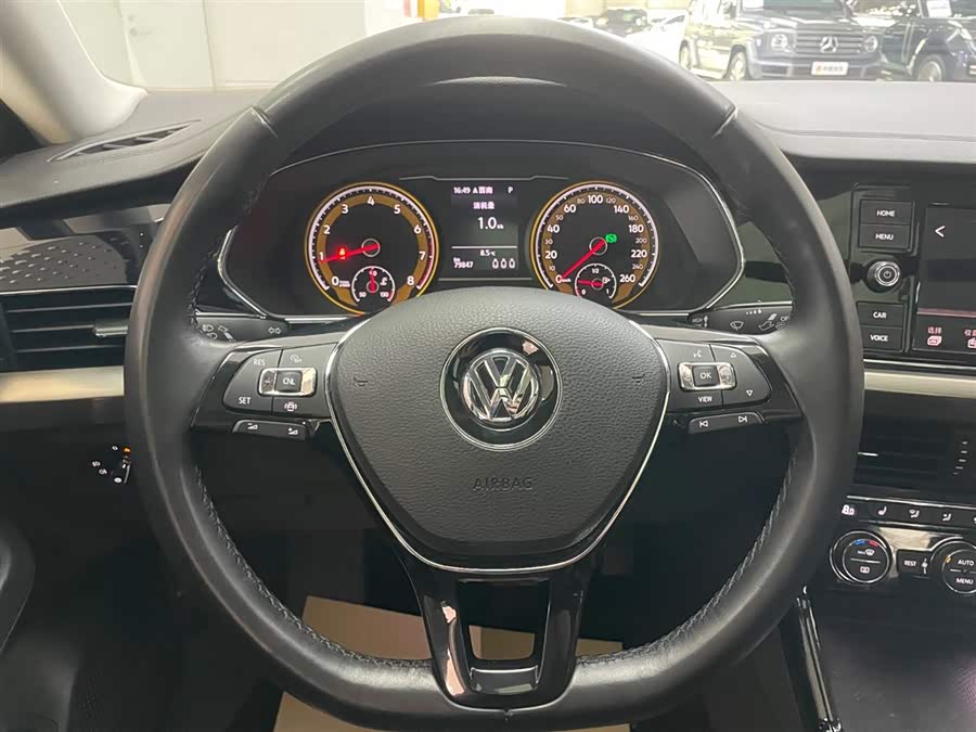 Volkswagen Passat 2020 car image #16