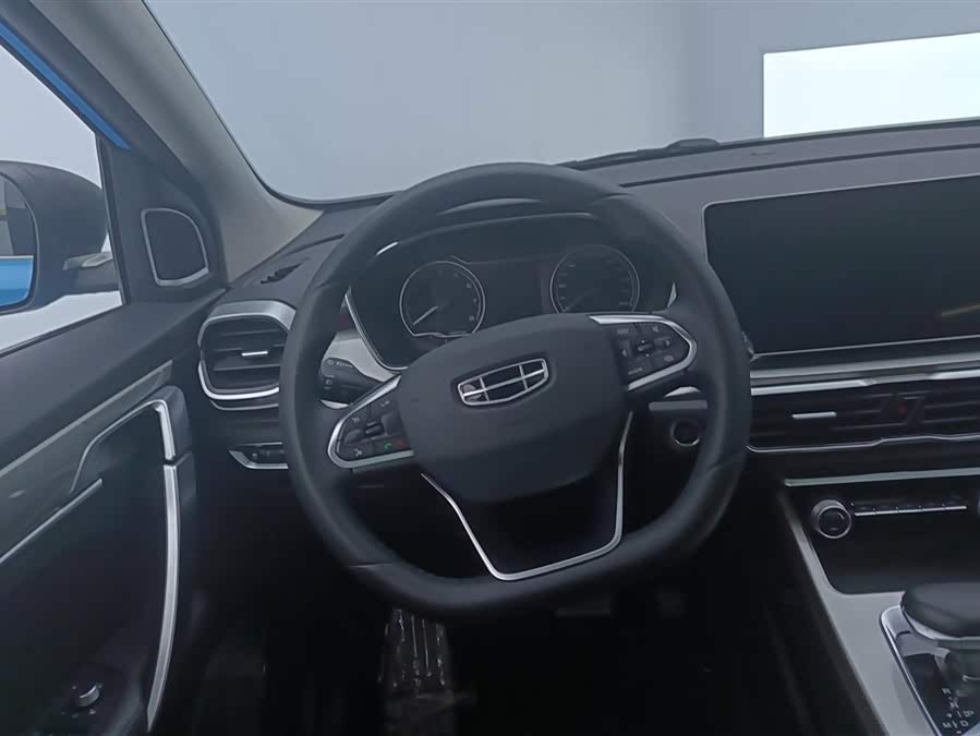 GEELY Coolray 2021 car image #16