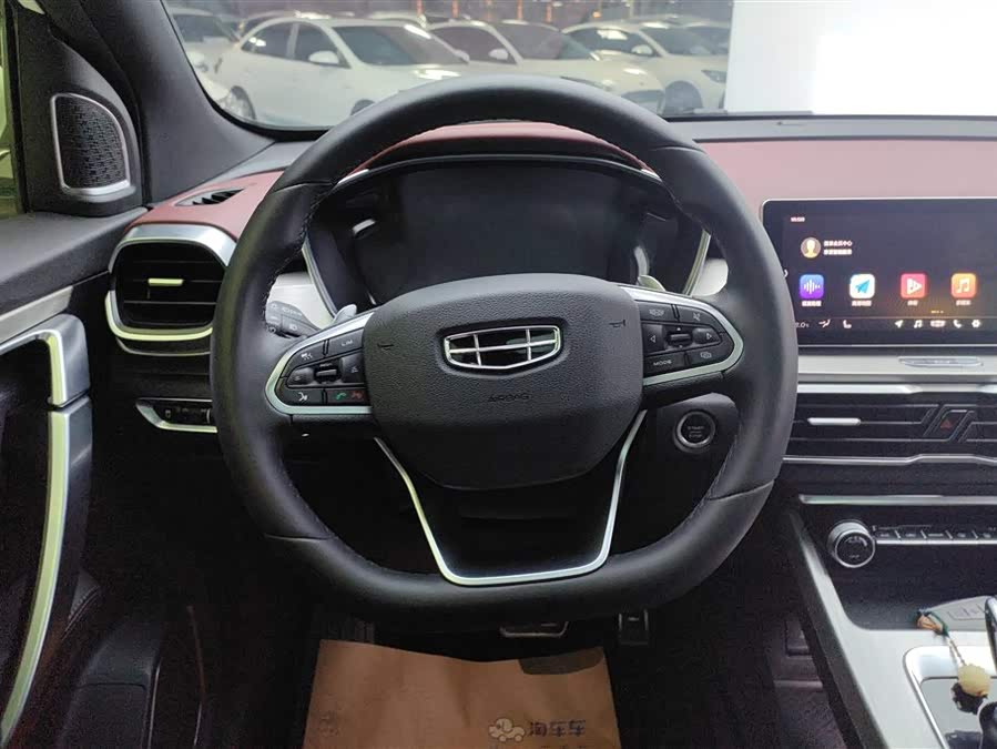 GEELY Coolray 2019 #16 GEELY Coolray 2019 car image #16
