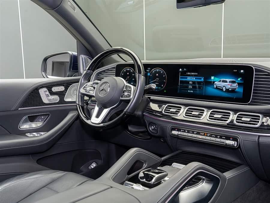 Mercedes-Benz 2022 car image #16