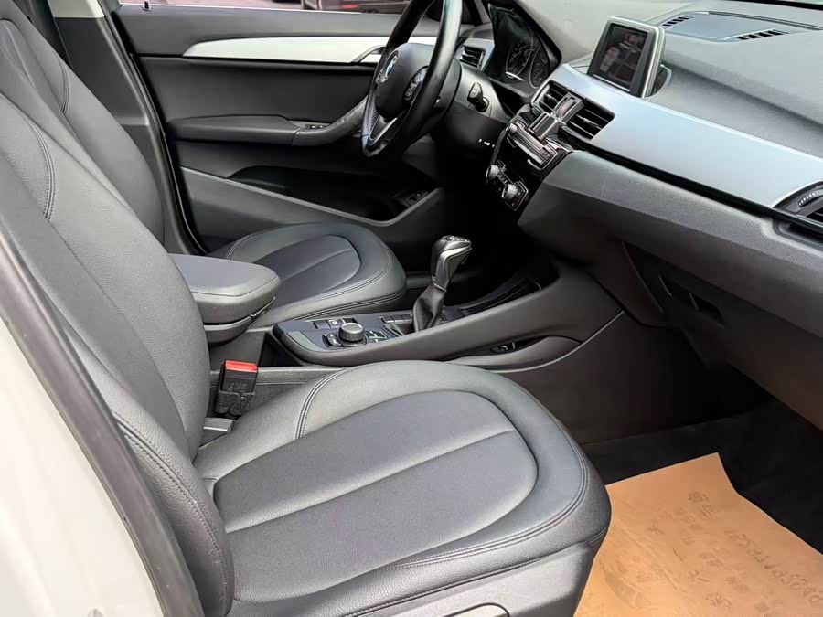 BMW X1 2018 car image #16