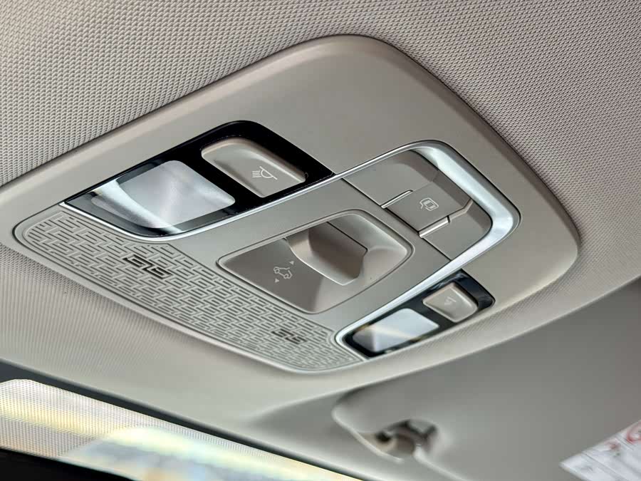 GEELY Coolray 2021 immagine di auto #16