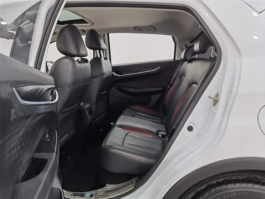 GEELY Vision X3 2022 изображение автомобиля #16