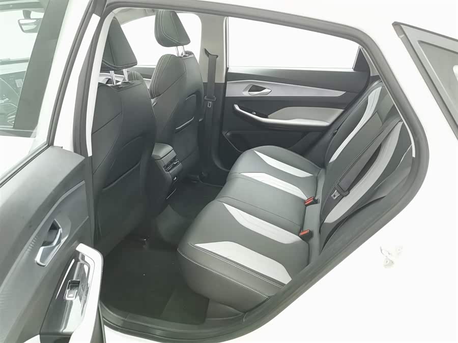 GEELY Binray 2023 car image #16