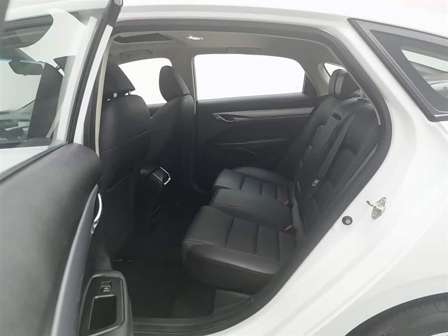 GEELY Binray 2020 immagine di auto #16