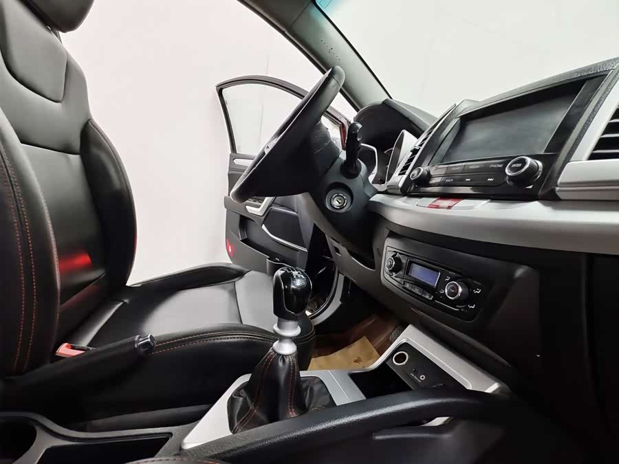 JAC 2015 imagem de carro #16