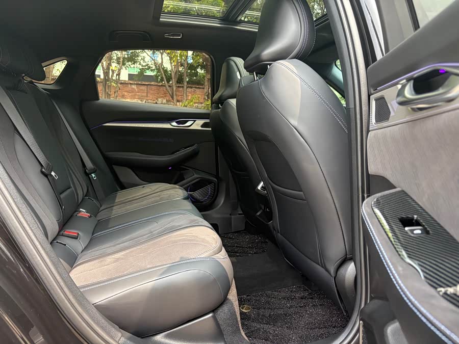 GEELY Preface 2025 image de voiture #16