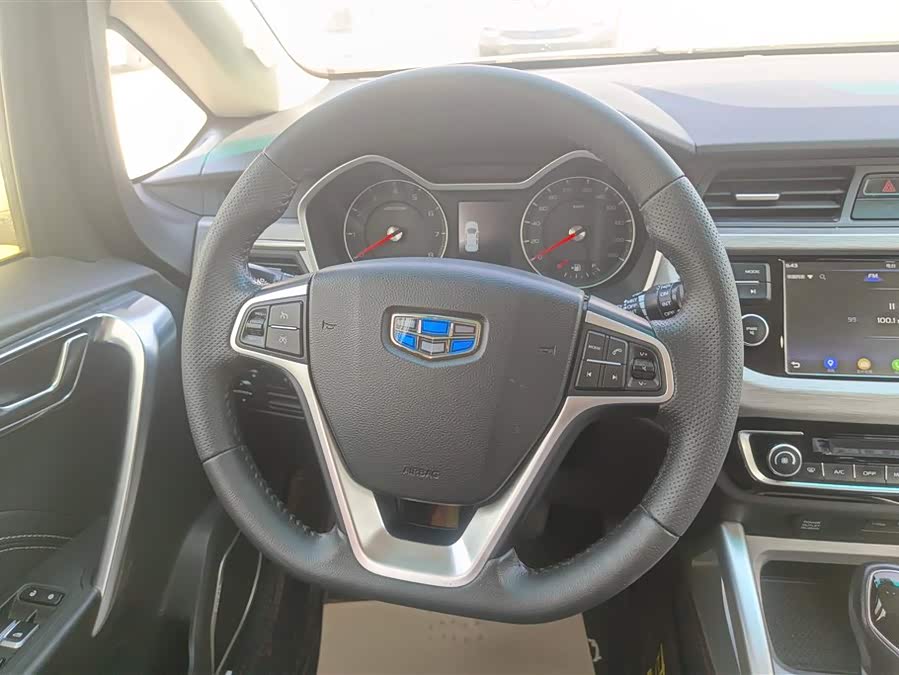 GEELY Vision X3 2018 изображение автомобиля #16