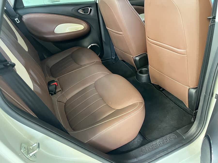 Wuling Binguo 2023 изображение автомобиля #16