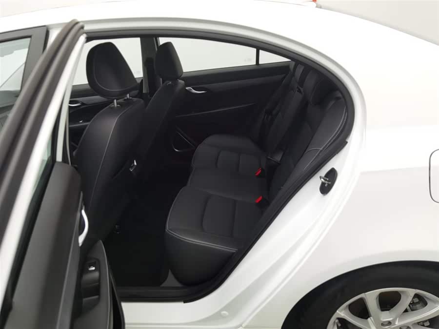 GEELY Emgrand 2020 car image #16