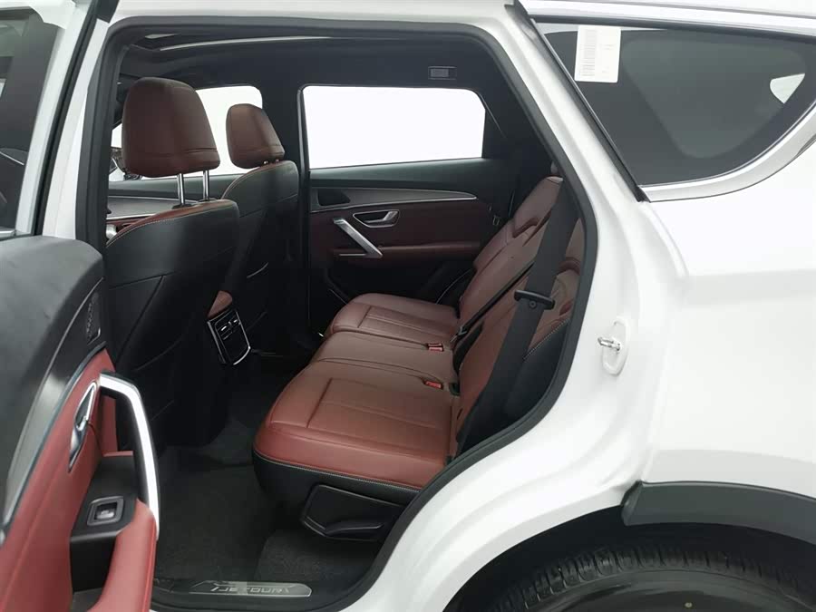Jetour X70 PLUS 2025 car image #16