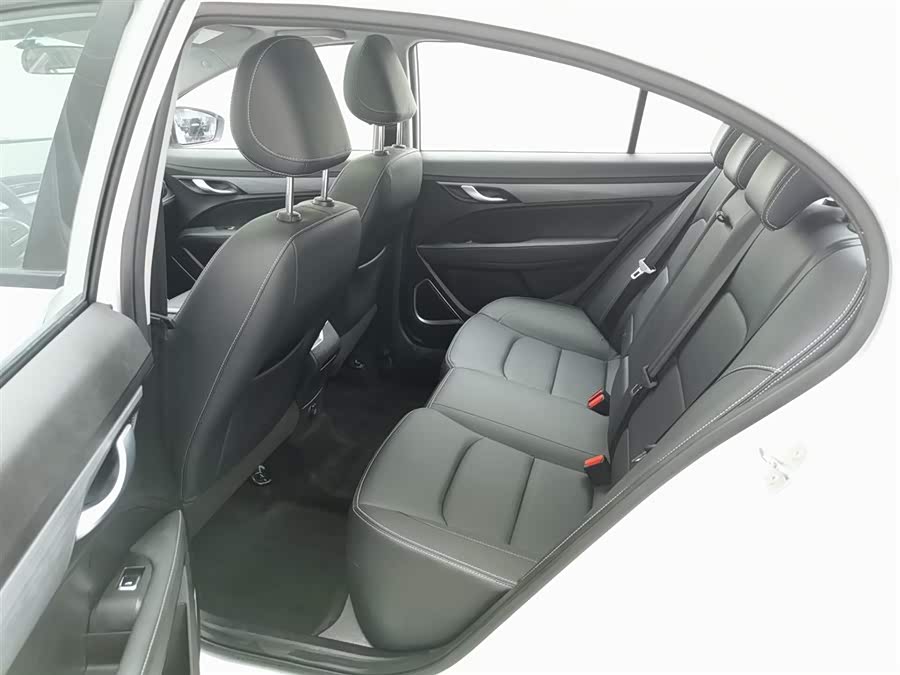 GEELY Emgrand 2021 car image #16