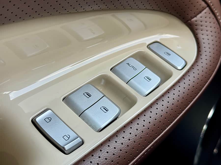 Wuling Binguo 2023 изображение автомобиля #16