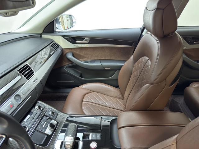 Audi S8 2014 immagine di auto #16