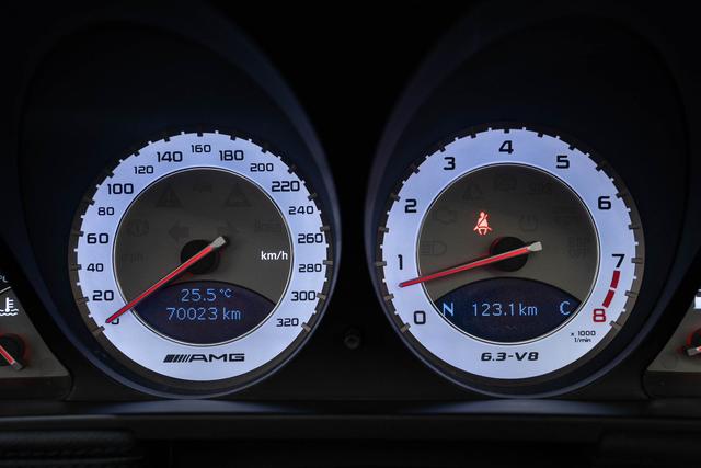 Mercedes-Benz SL AMG 2012 car image #16