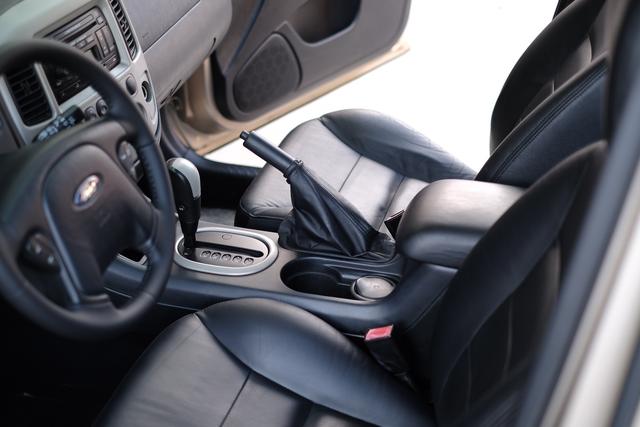 Ford Escape (Imported) 2007 #16 Ford Escape (Imported) 2007 car image #16