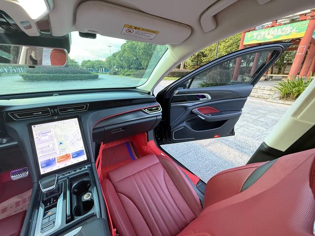 HongQi H6 2023 car image #16