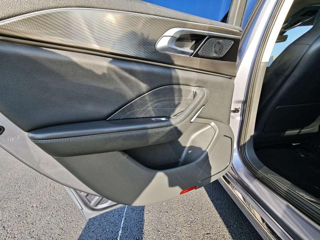 HongQi H6 2023 immagine di auto #16