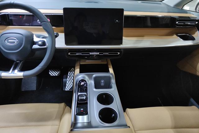 GAC Trumpchi E8 2024 car image #16