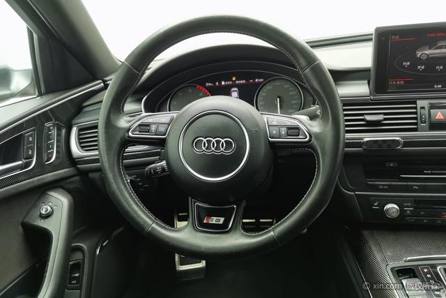 Audi S6 2013 car image #16