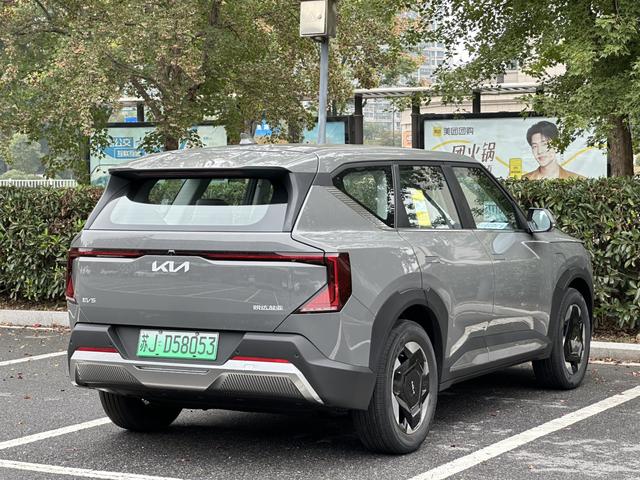 起亚 起亚EV5 2025 汽车图片 #16